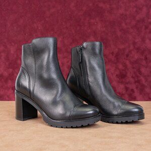 Cole Haan Women Foster Black Leather GrandOS Heeled Zip Ankle Boots sz 9